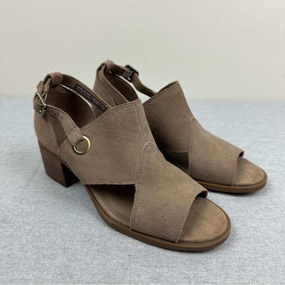 Koolaburra Ugg Kaiah Brown Suede Stacked Heel Sandal, 7